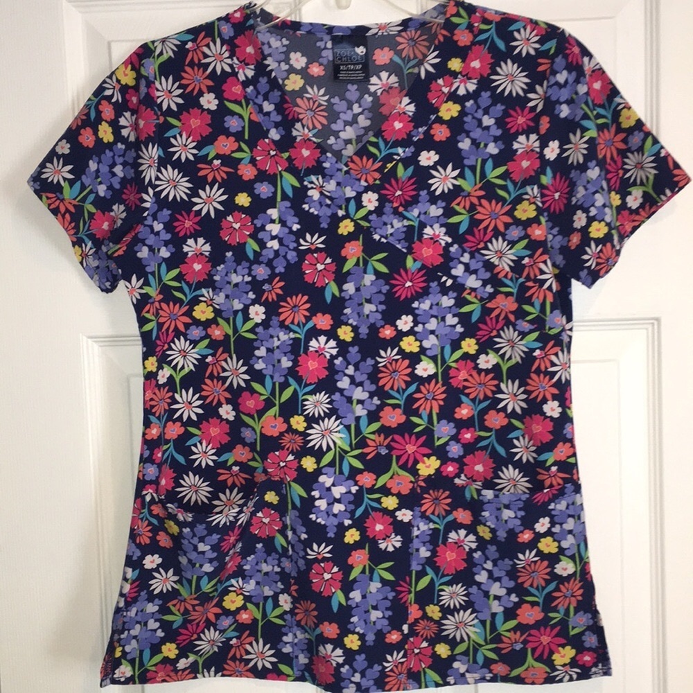 Zoe + Chloe Scrubs Top